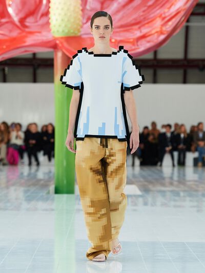 Spring summer 23 LOEWE women show look 19