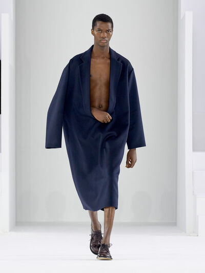 Fall winter 23 LOEWE men show look 1