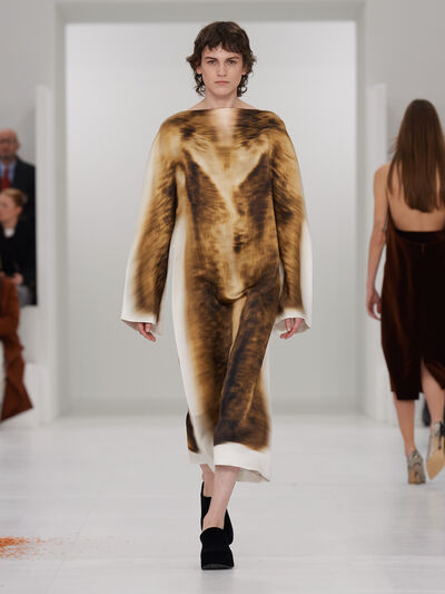 Fall Winter 2023 LOEWE Women show