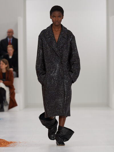 Herbst/Winter 2023 LOEWE Damen-Show