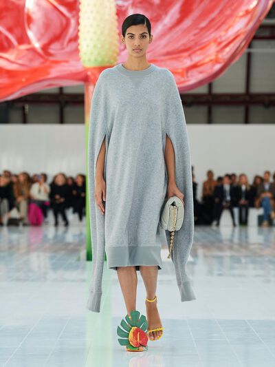 Spring summer 23 LOEWE women show look 39