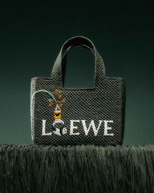 LOEWE I Suna Fujita