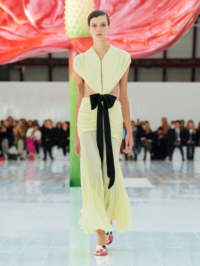 Spring summer 23 LOEWE women show look 45